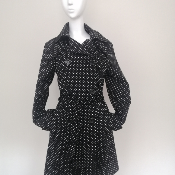 London Fog XS - Picture 2 of 7